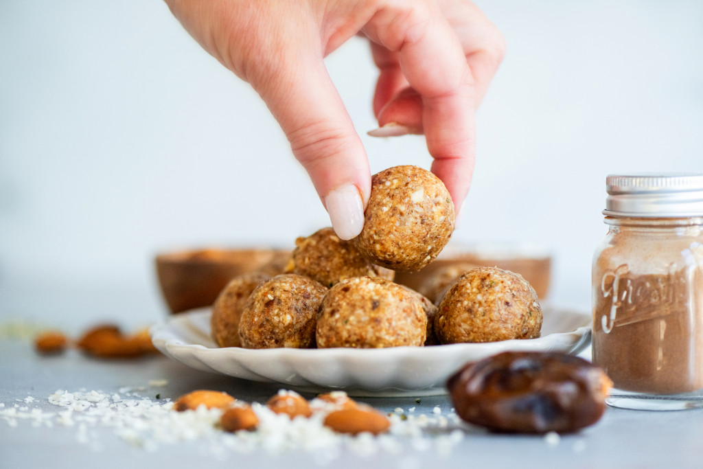 Cinnamon Power Balls